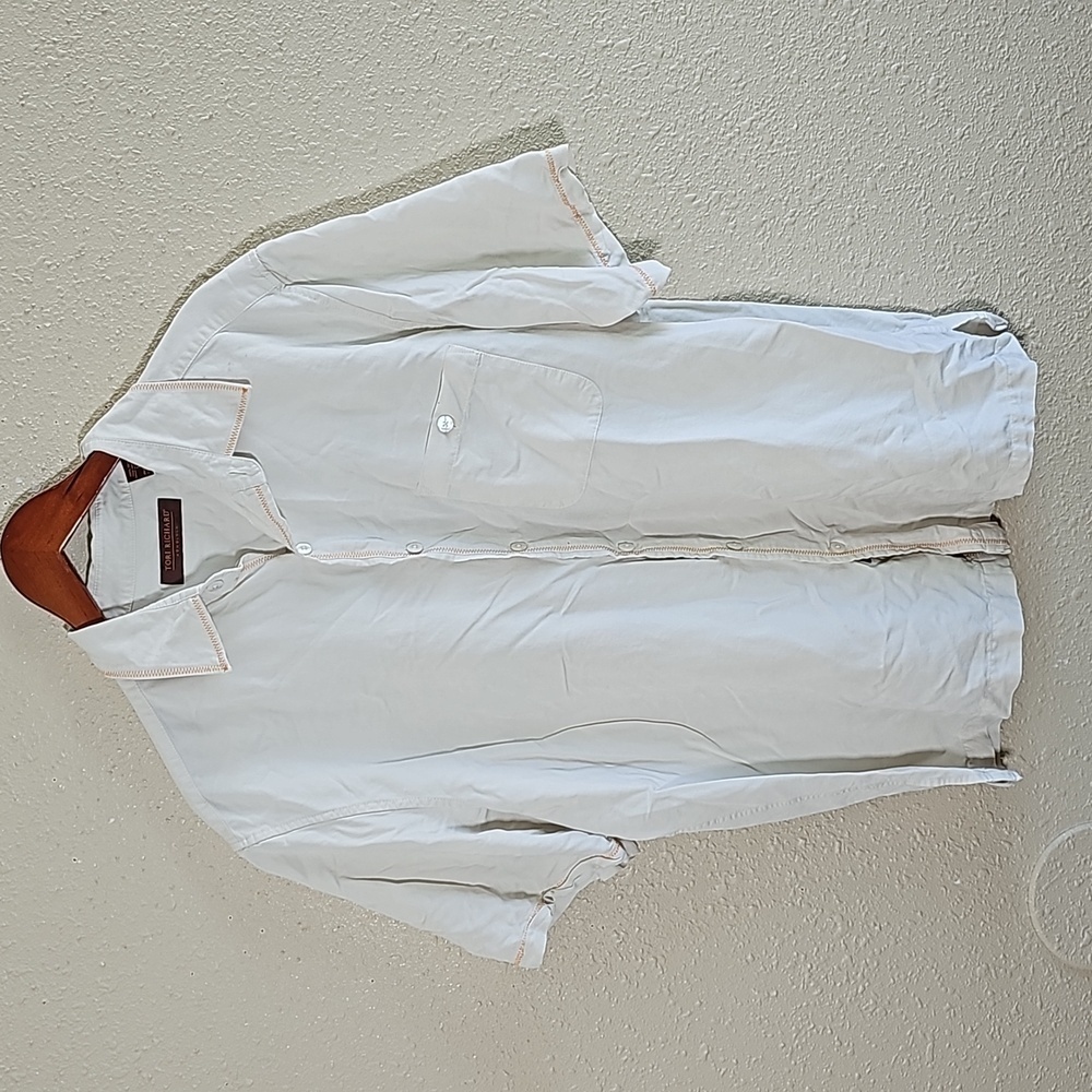 Tori Richard Honolulu 100% Silk Hawaiian Shirt.
